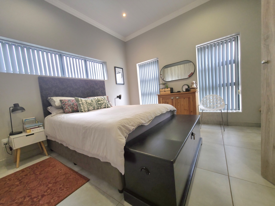 3 Bedroom Property for Sale in Outeniquasbosch Western Cape